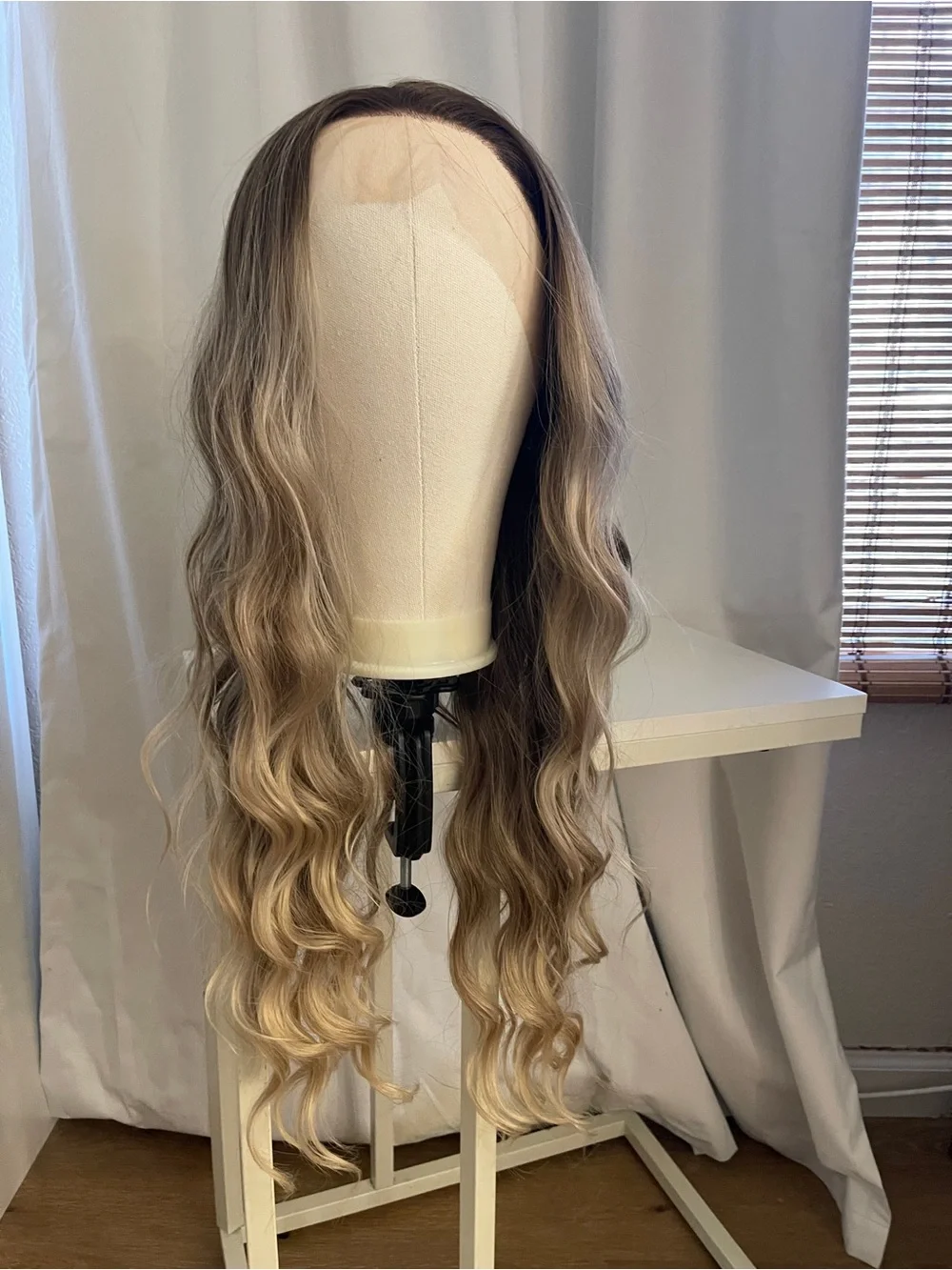 Long Wavy Blonde Balayage Wig - Natural Blonde- 30